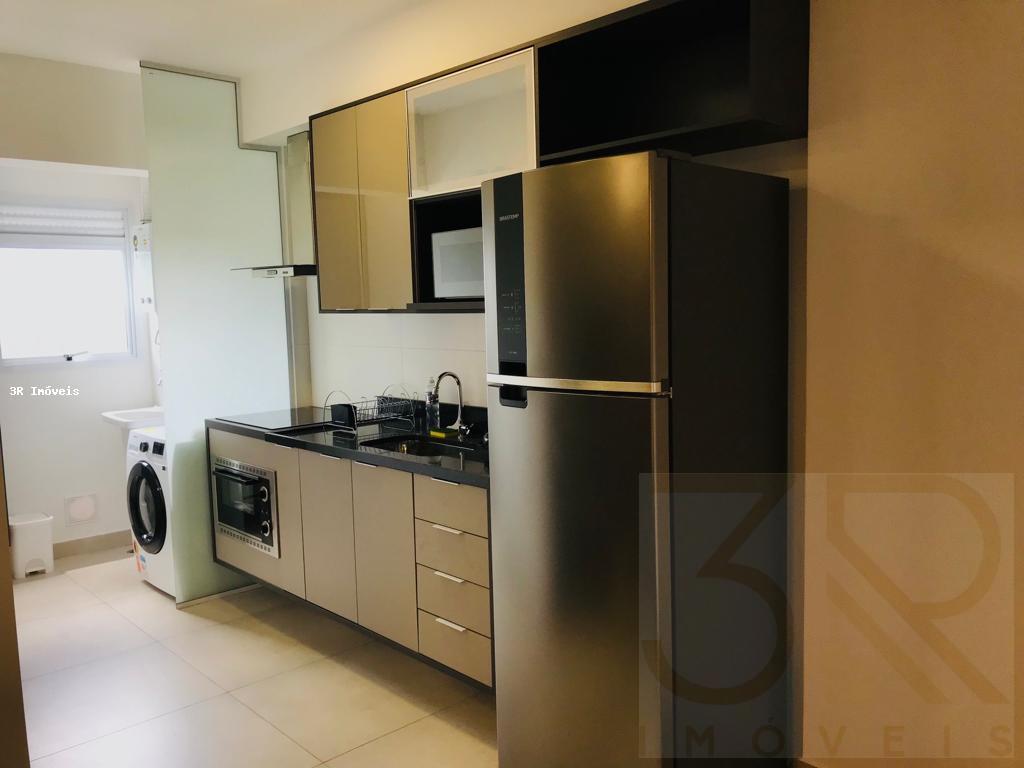 Apartamento para alugar com 1 quarto, 42m² - Foto 4