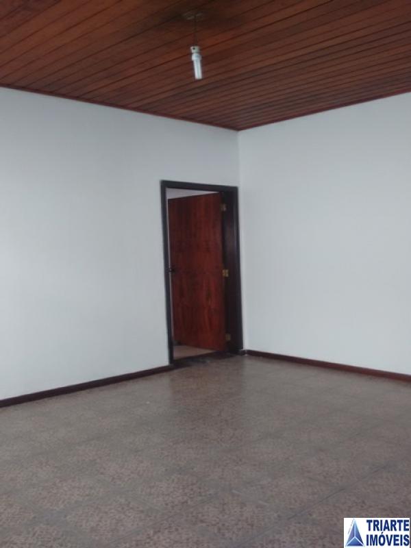 Casa à venda com 3 quartos, 150m² - Foto 3