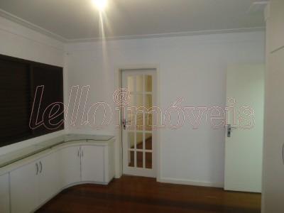 Apartamento para alugar com 3 quartos, 133m² - Foto 12