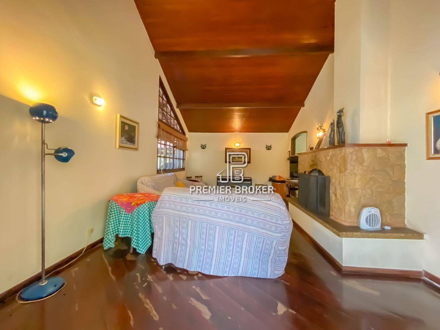 Casa à venda com 3 quartos, 239m² - Foto 15