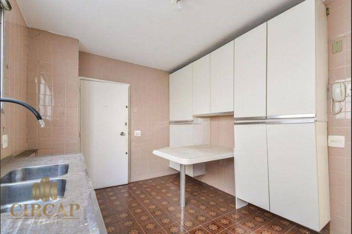 Apartamento à venda com 3 quartos, 135m² - Foto 7