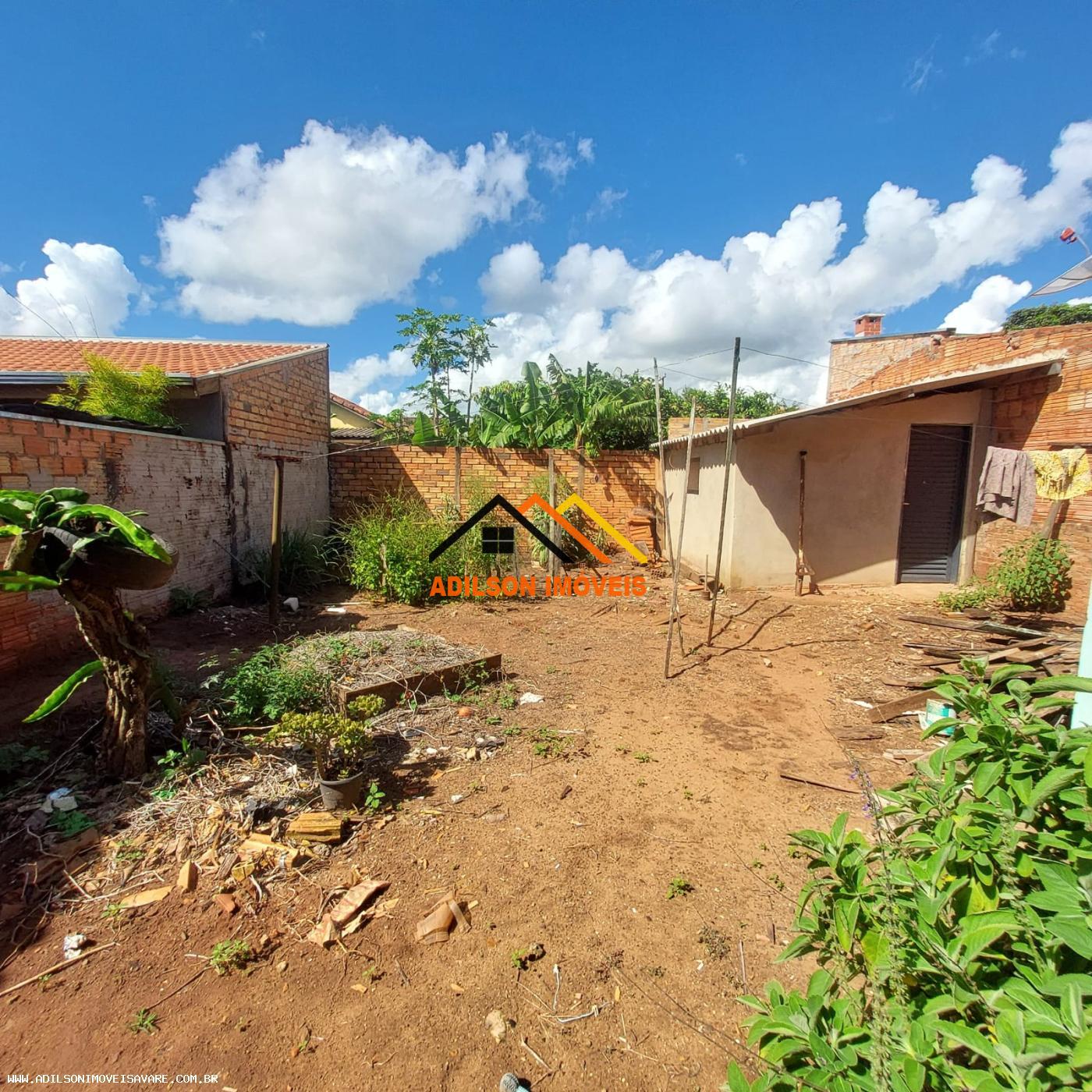 Casa à venda com 2 quartos, 280m² - Foto 10