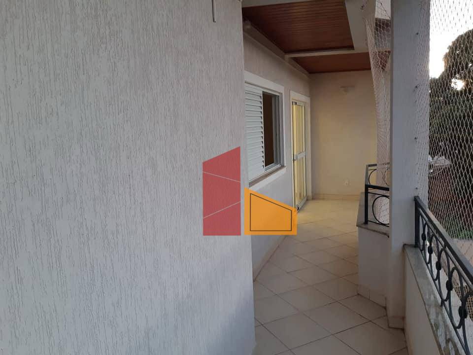 Apartamento à venda com 3 quartos, 224m² - Foto 4