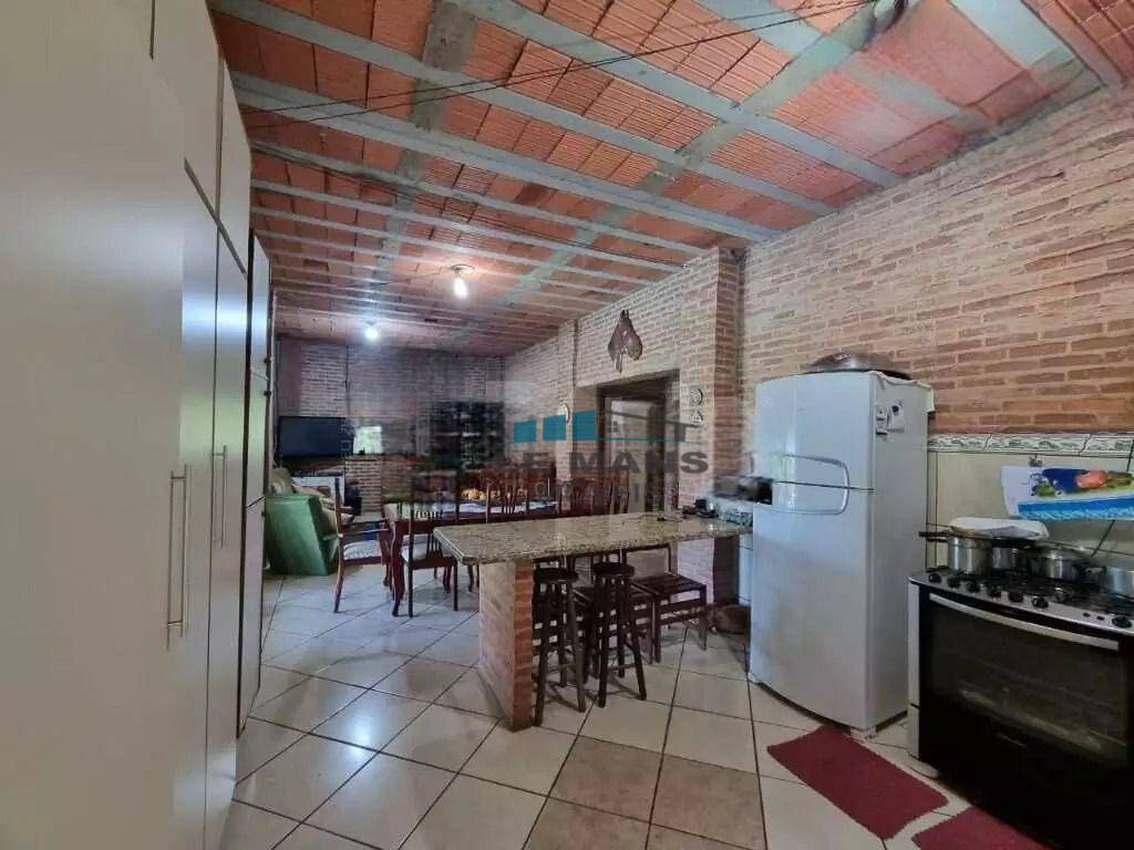 Chácara à venda com 2 quartos, 100m² - Foto 9