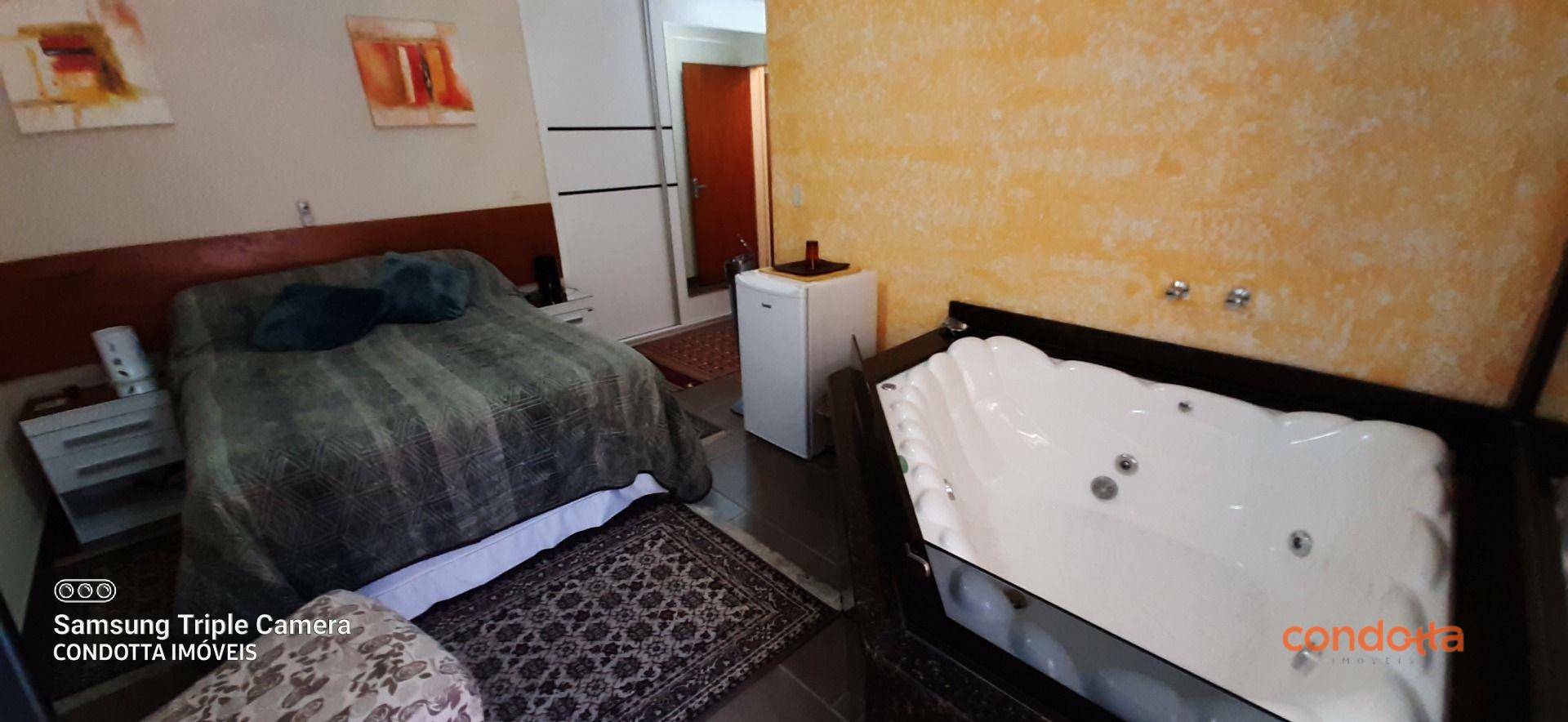 Casa para alugar com 4 quartos, 285m² - Foto 45