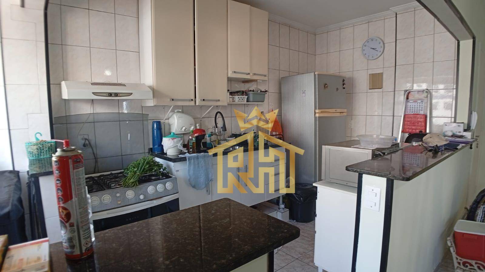 Apartamento à venda com 2 quartos, 75m² - Foto 18