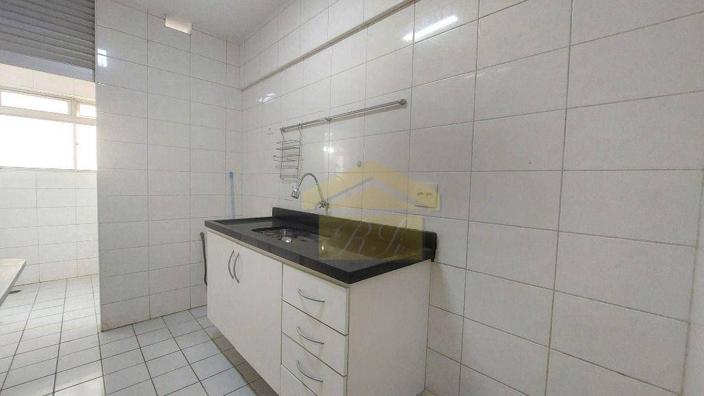 Apartamento à venda com 2 quartos, 64m² - Foto 13