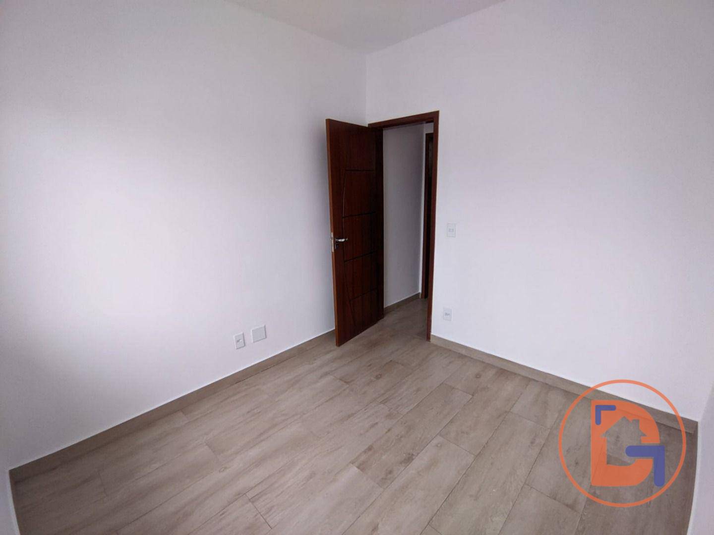 Casa à venda com 3 quartos, 98m² - Foto 8