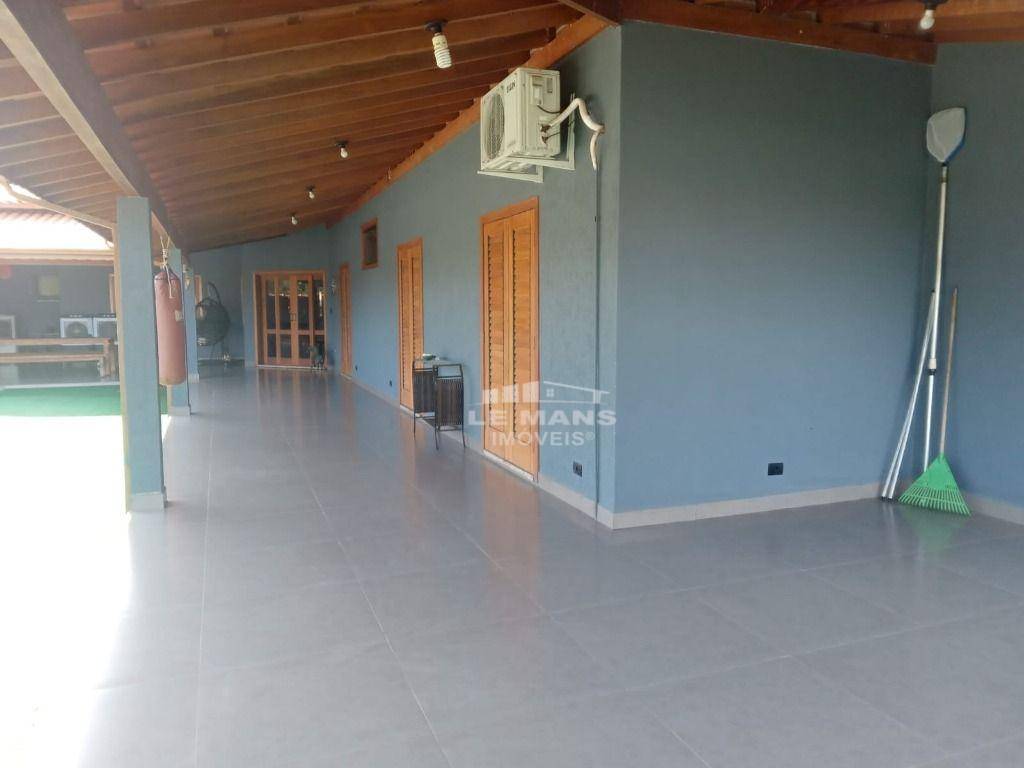 Chácara à venda com 3 quartos, 263m² - Foto 9