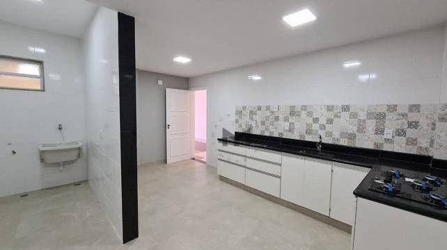 Apartamento à venda com 3 quartos, 140m² - Foto 9