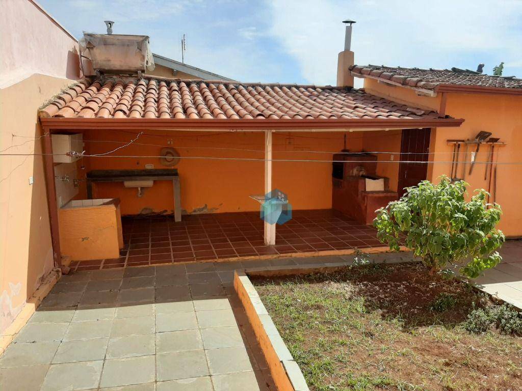 Casa à venda com 3 quartos, 155m² - Foto 2