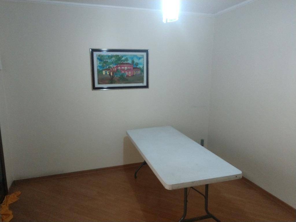 Sobrado à venda com 4 quartos, 200m² - Foto 2