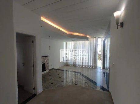 Casa de Condomínio para alugar com 3 quartos, 235m² - Foto 6