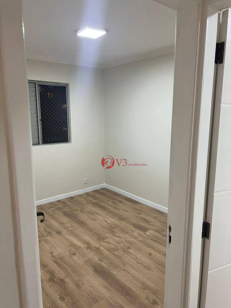 Apartamento à venda com 3 quartos, 65m² - Foto 3