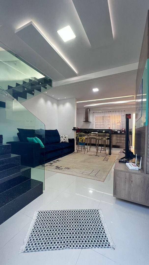 Sobrado à venda com 2 quartos, 84m² - Foto 1