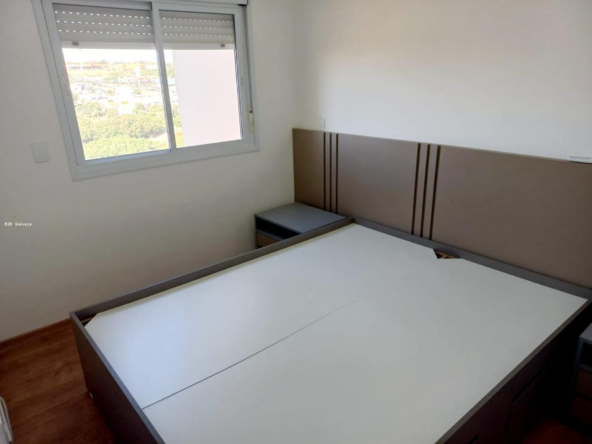 Apartamento à venda com 2 quartos, 64m² - Foto 13