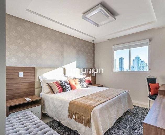 Apartamento à venda com 4 quartos, 143m² - Foto 10