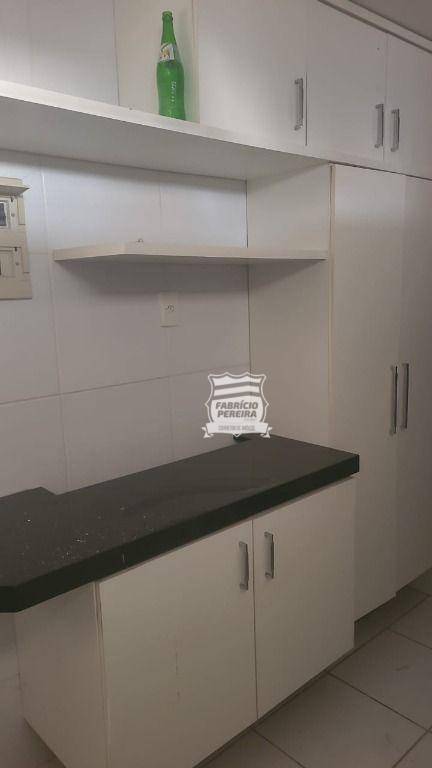 Apartamento à venda com 2 quartos, 74m² - Foto 13