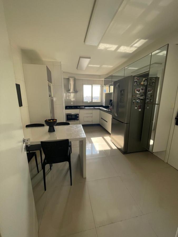 Apartamento à venda com 3 quartos, 128m² - Foto 11