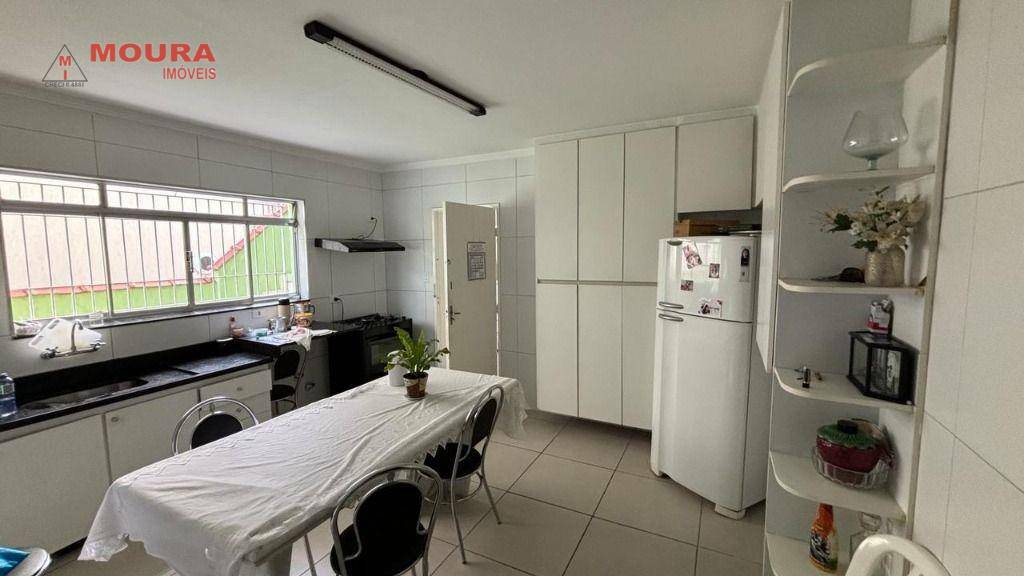 Sobrado à venda com 3 quartos, 125m² - Foto 1