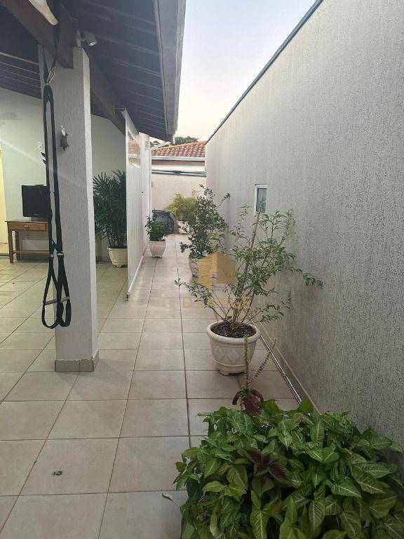 Casa à venda com 3 quartos, 256m² - Foto 21