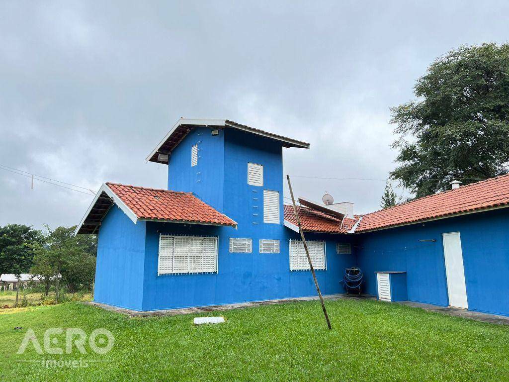 Chácara à venda com 4 quartos, 200m² - Foto 26