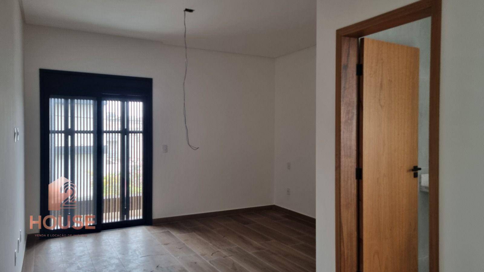 Casa de Condomínio à venda com 3 quartos, 160m² - Foto 2