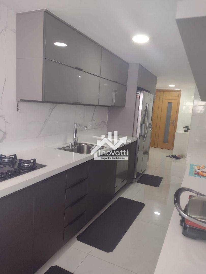 Apartamento à venda com 4 quartos, 180m² - Foto 12