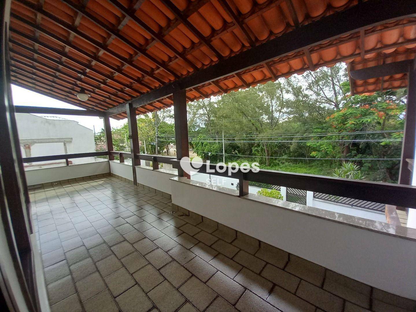 Casa à venda com 4 quartos, 300m² - Foto 11