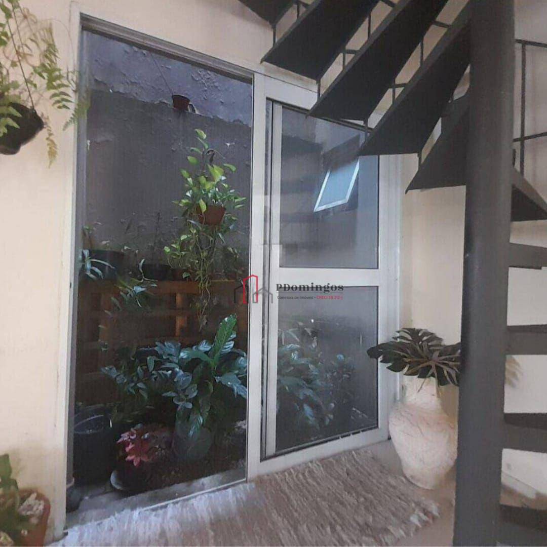 Sobrado à venda com 5 quartos, 250m² - Foto 11