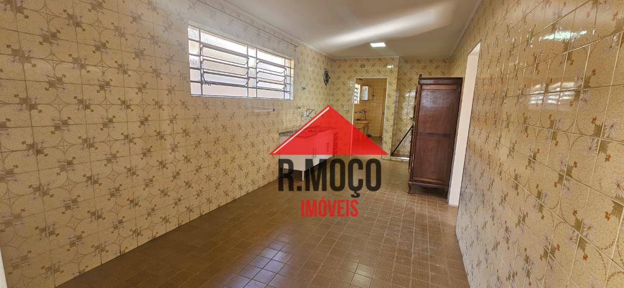 Casa à venda com 3 quartos, 184m² - Foto 16