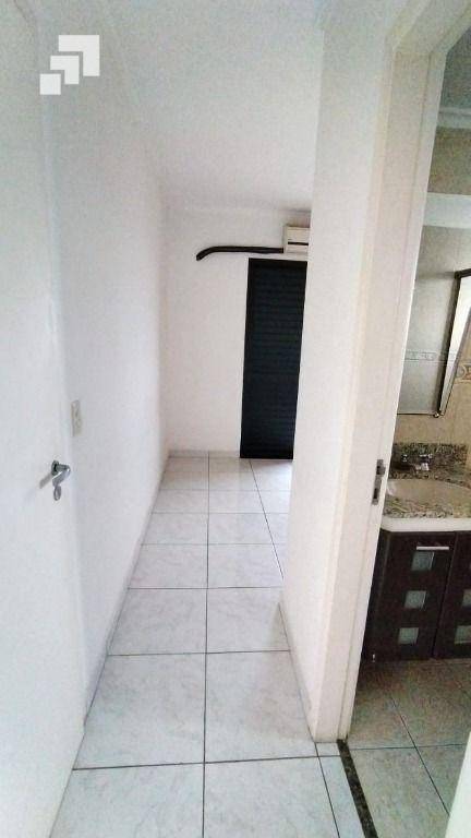 Apartamento para alugar com 2 quartos, 59m² - Foto 19