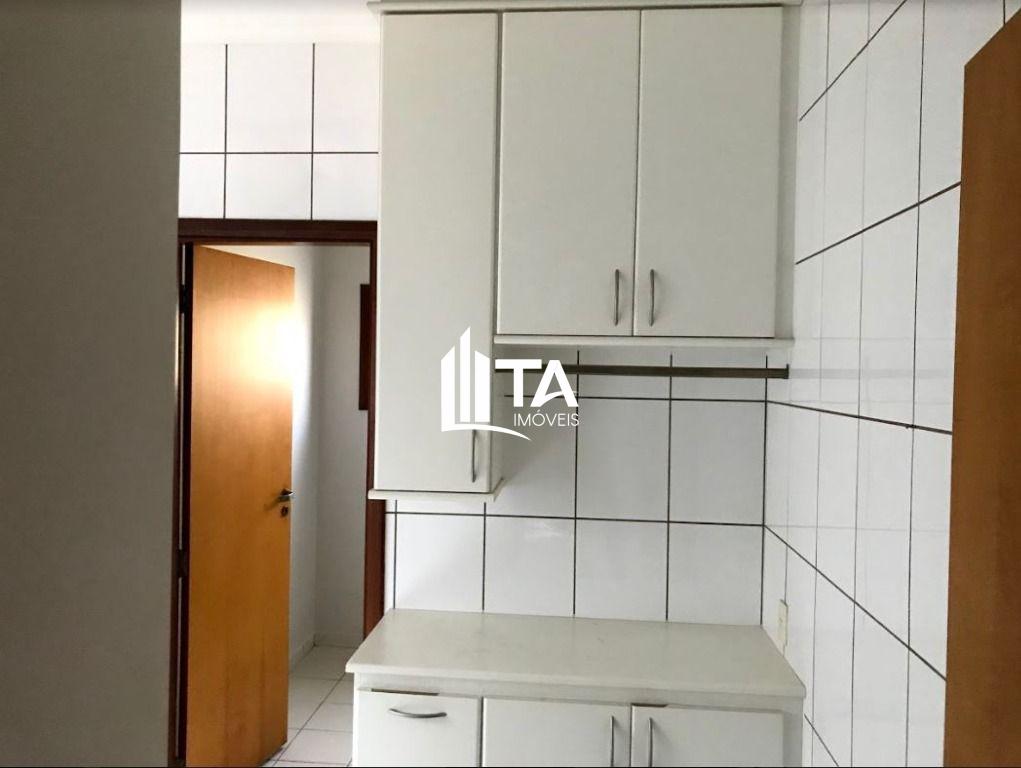 Casa para alugar com 5 quartos, 350m² - Foto 22