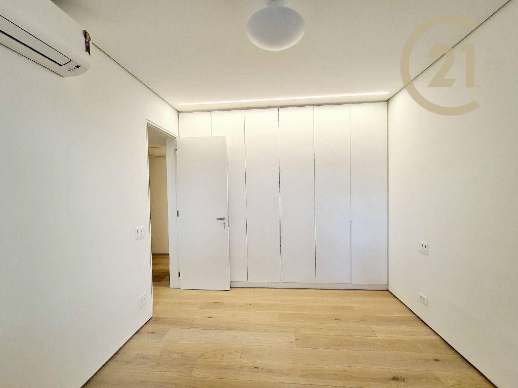 Apartamento à venda com 3 quartos, 211m² - Foto 55