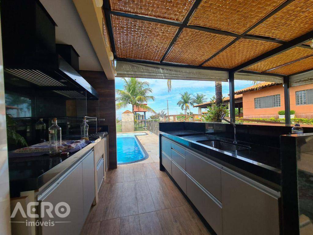 Chácara à venda com 4 quartos, 450m² - Foto 37