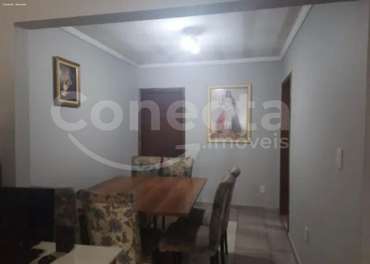 Casa à venda com 2 quartos, 120m² - Foto 6