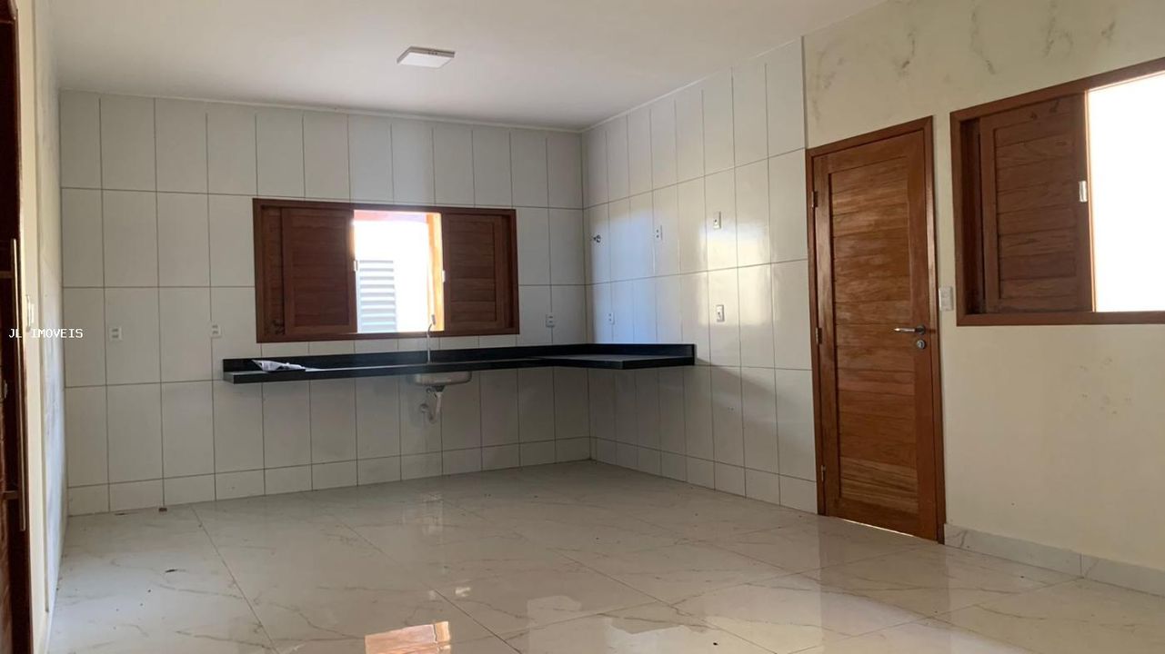 Casa à venda com 2 quartos, 180m² - Foto 11