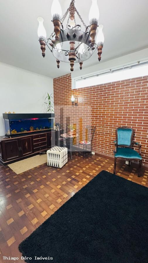 Casa à venda com 2 quartos, 260m² - Foto 14