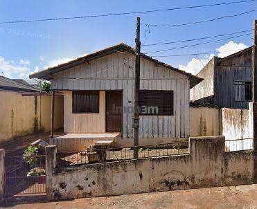 Casa à venda com 2 quartos, 220m² - Foto 2