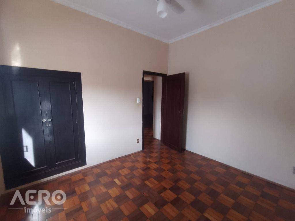 Casa à venda com 3 quartos, 170m² - Foto 13