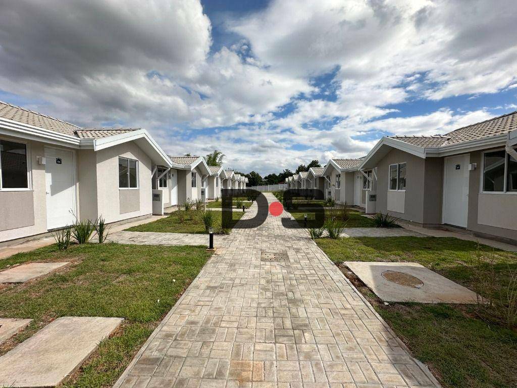 Casa à venda com 2 quartos, 43m² - Foto 9