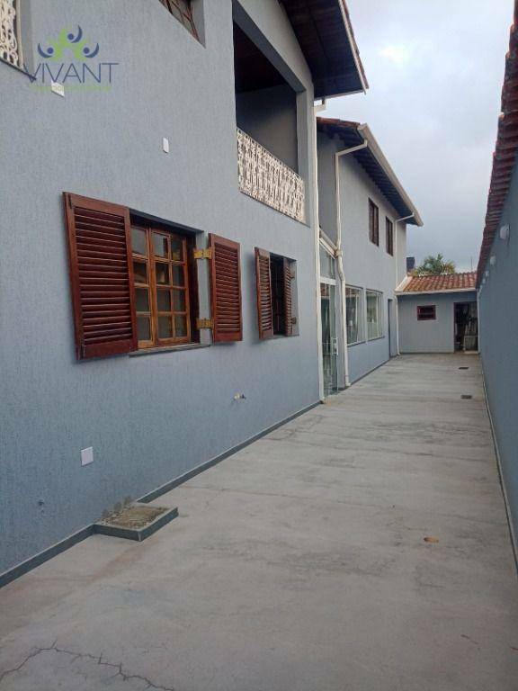 Sobrado à venda com 4 quartos, 516m² - Foto 4