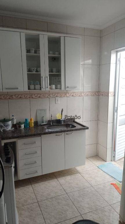 Apartamento à venda com 2 quartos, 80m² - Foto 27