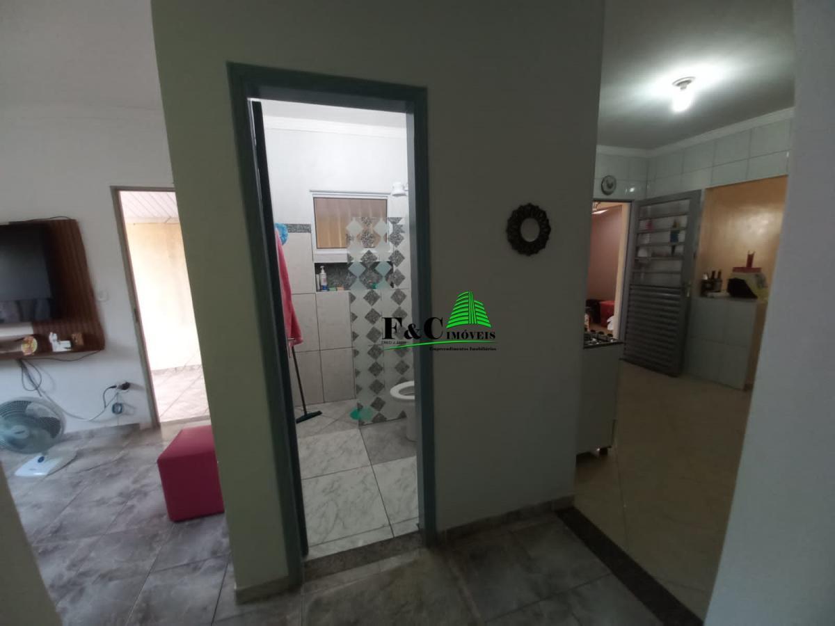 Casa à venda com 3 quartos, 250m² - Foto 5