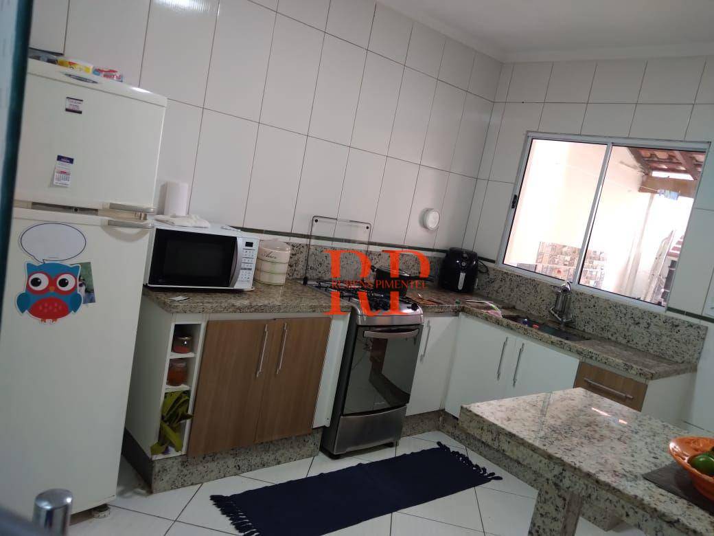 Casa à venda com 2 quartos, 70m² - Foto 10