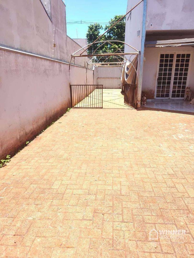 Casa à venda com 5 quartos, 203m² - Foto 13