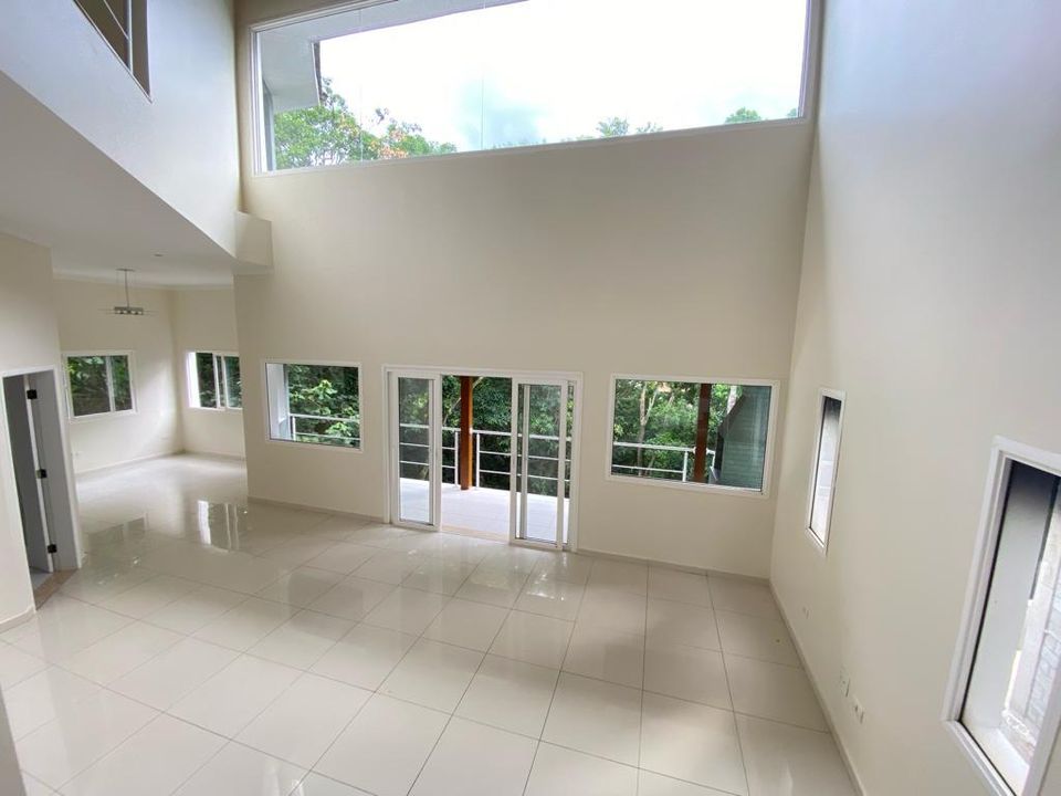 Casa de Condomínio à venda com 4 quartos, 330m² - Foto 10