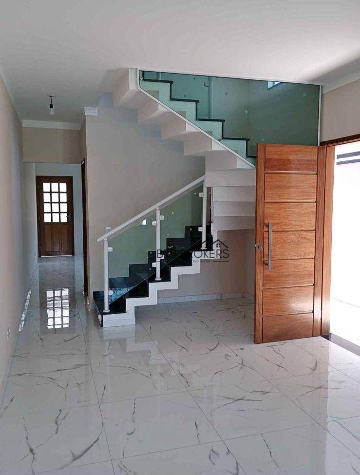 Sobrado à venda com 3 quartos, 110m² - Foto 2