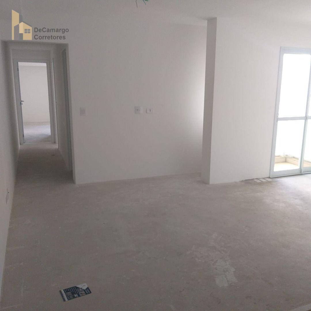 Apartamento à venda com 2 quartos, 67m² - Foto 2