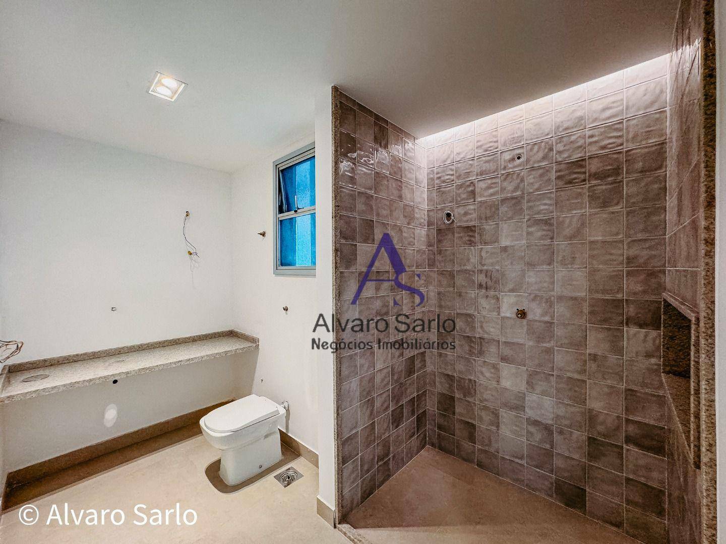 Apartamento à venda com 4 quartos, 238m² - Foto 17